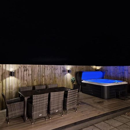 No 1 The Paddock - Spacious Holiday Home With A Hot Tub Bude Kültér fotó