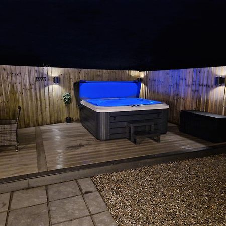 No 1 The Paddock - Spacious Holiday Home With A Hot Tub Bude Kültér fotó