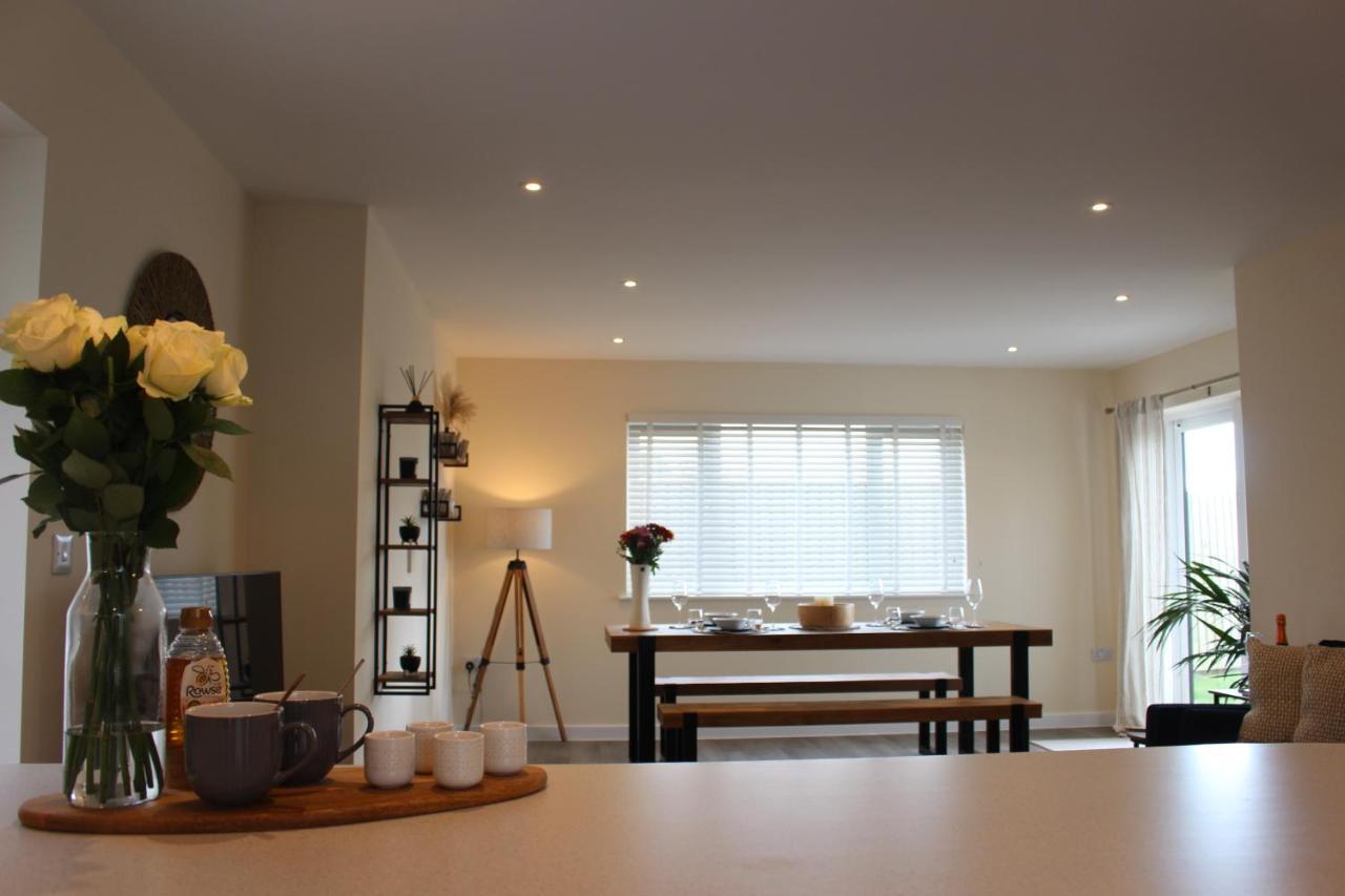 No 1 The Paddock - Spacious Holiday Home With A Hot Tub Bude Kültér fotó
