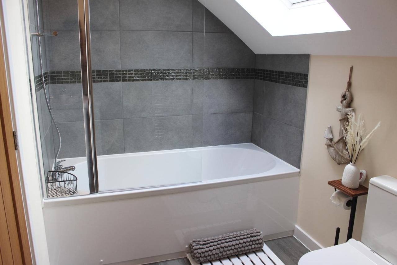 No 1 The Paddock - Spacious Holiday Home With A Hot Tub Bude Kültér fotó